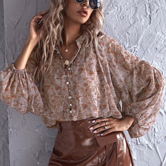 Bellanblue Tops - brown paisley print button up balloon sleeve top